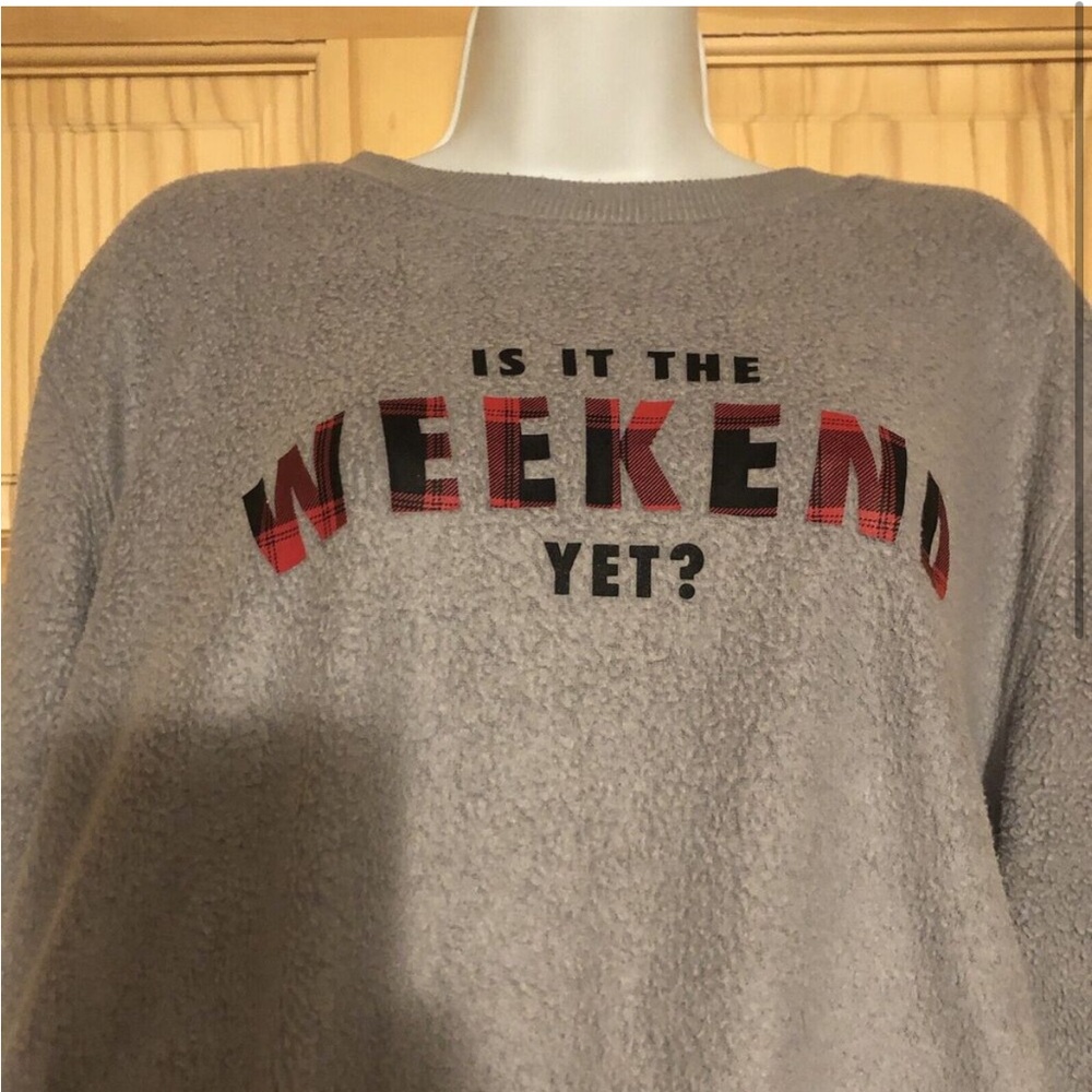 Gray sweater - Picture 4 of 4